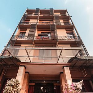 OYO 1737 Hotel Celvasha Near RS Budi Kemuliaan
